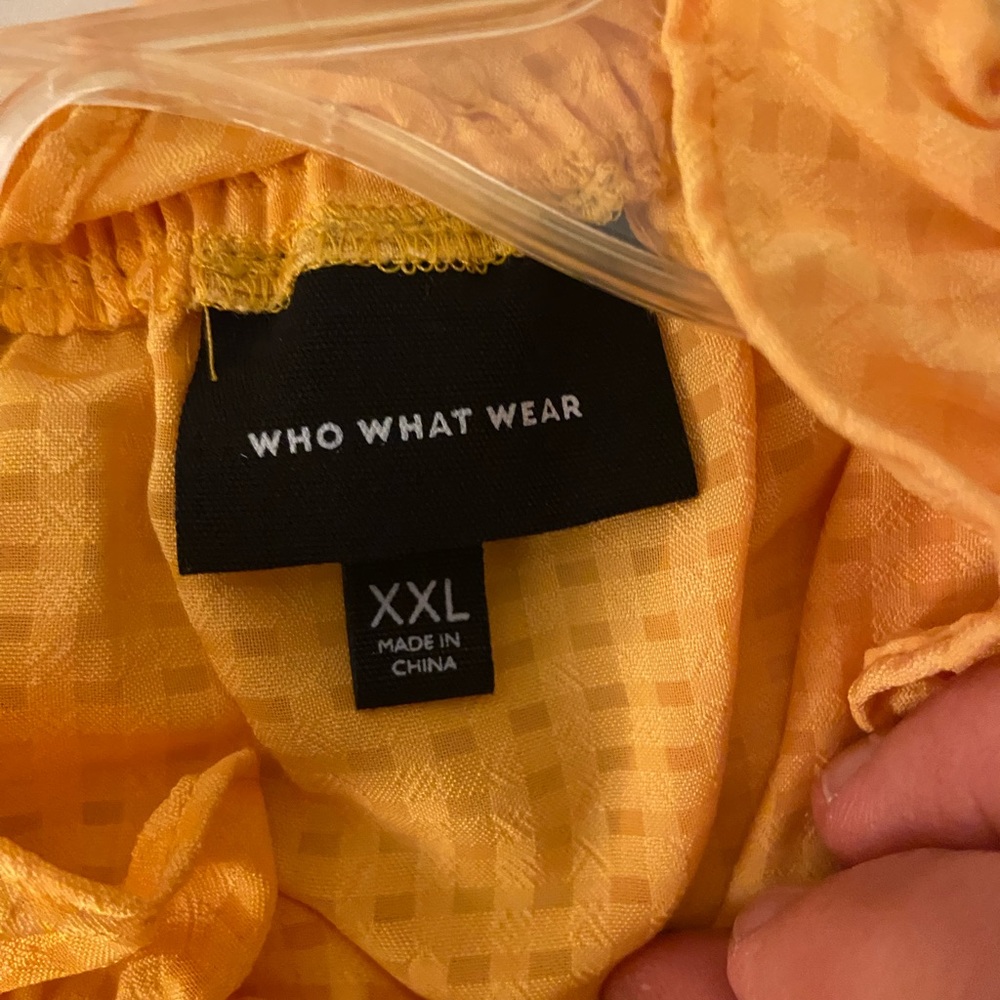 COPY - Yellow top